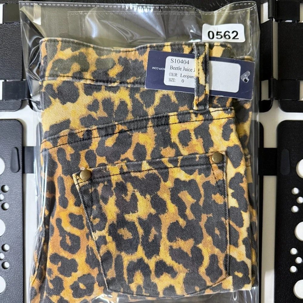 Rebecca Minkoff Jeans Women 0 Leopard Cheetah Beetle Juice S10404 Bold Celebrity - Picture 16 of 16